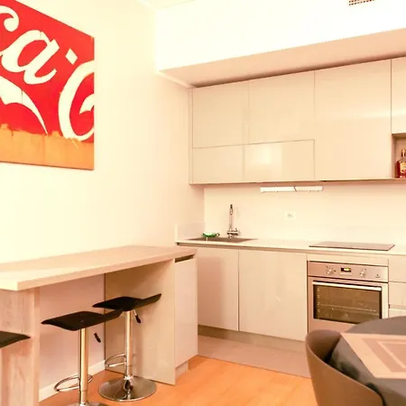 Commenda, 28 - Comodo Per Tribunale - Centrale Apartment